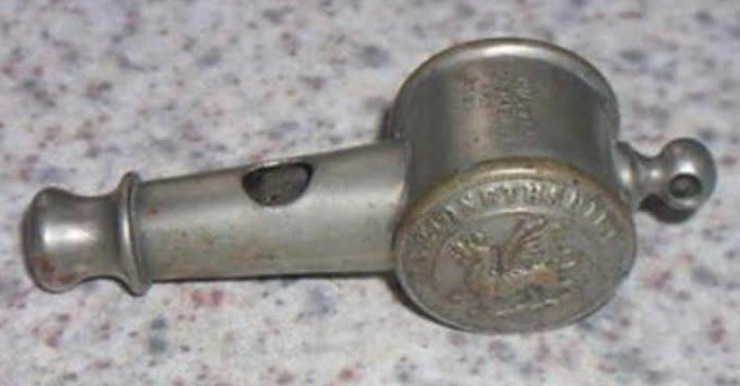 Hiatt Merionethshire whistle