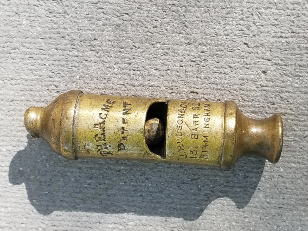 acme round whistle example from the Guttridge collection showing early Hudson Acme features and period construction details